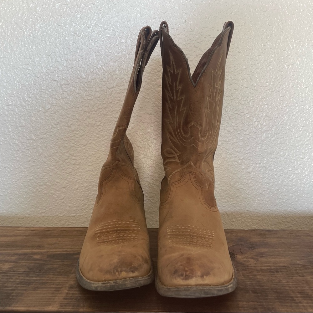 Ariat cowboy boots